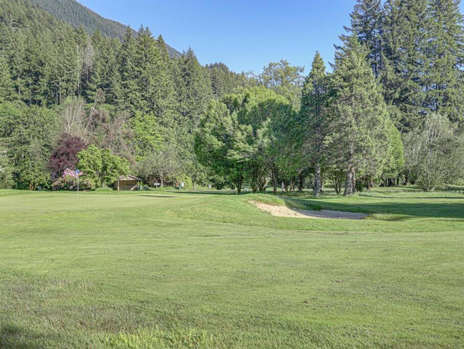 Ski-Mount Hood Charm-Welches,Golf And Ski Resort Condo,W&D, Wifi,Near Woods,Hiking,Fishing Mount Hood Village Exterior foto